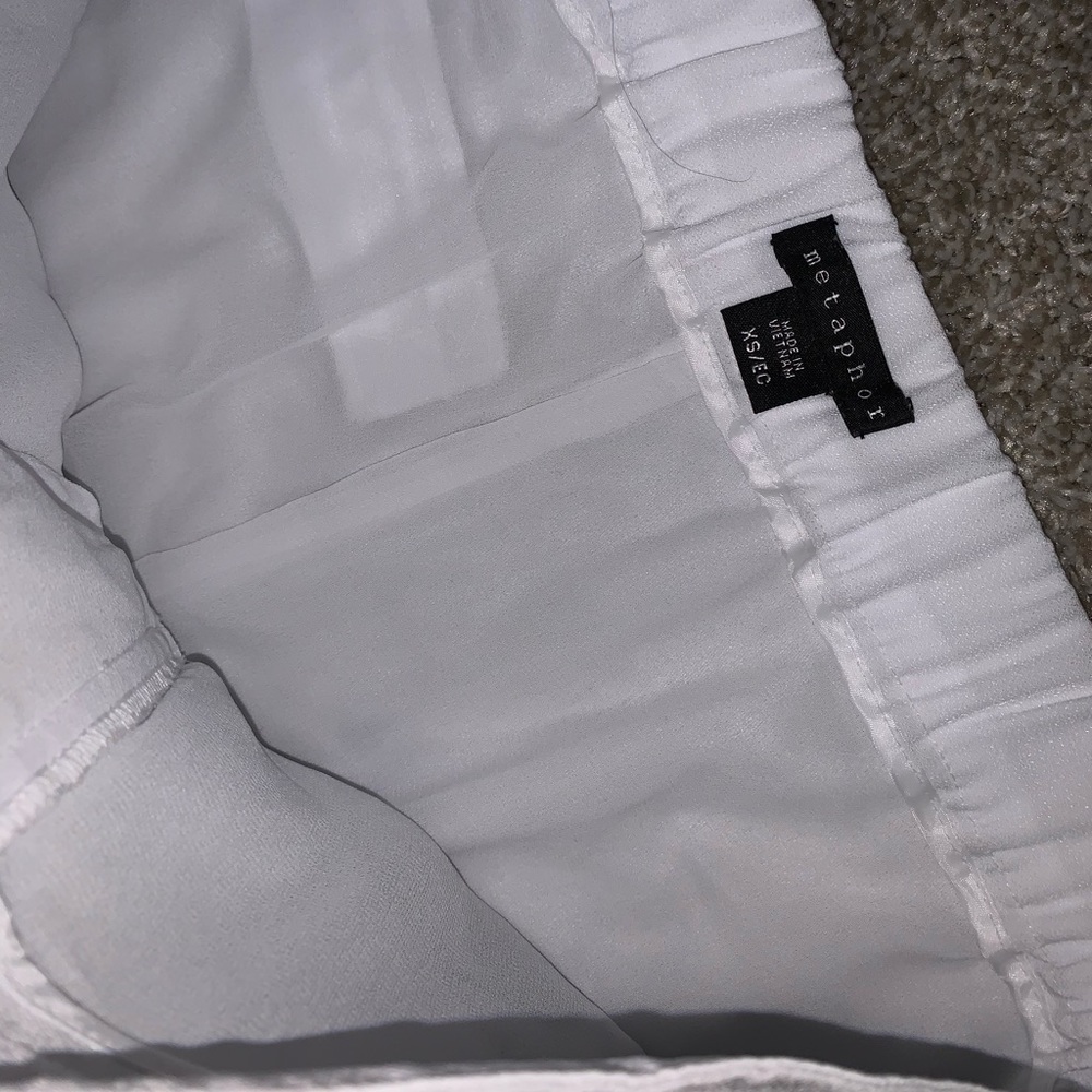 Metaphor White & Black High Waist shorts size XS - Picture 9 of 11